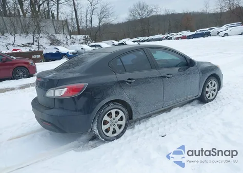 2011 Mazda Mazda3 I Sport z USA, uszkodzony, nr VIN JM1BL1UG8B1461067
